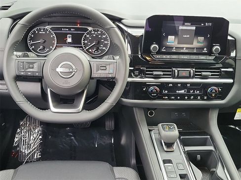 New 2025 Nissan Pathfinder SV image 5