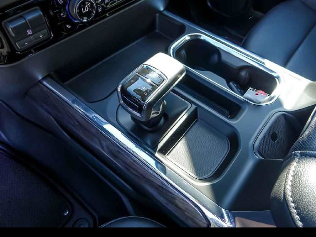 Certified 2023 Chevrolet Silverado 1500 LTZ AWD/4WD image 23