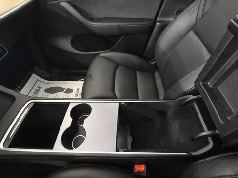 Used 2023 Tesla Model Y Long Range AWD/4WD image 22