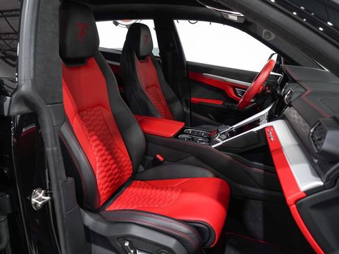 Used 2020 Lamborghini Urus AWD/4WD image 17
