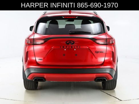 Used 2025 INFINITI QX50 Sport image 9