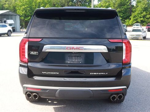 Used 2021 GMC Yukon XL Denali w/ Denali Premium Package AWD/4WD image 6