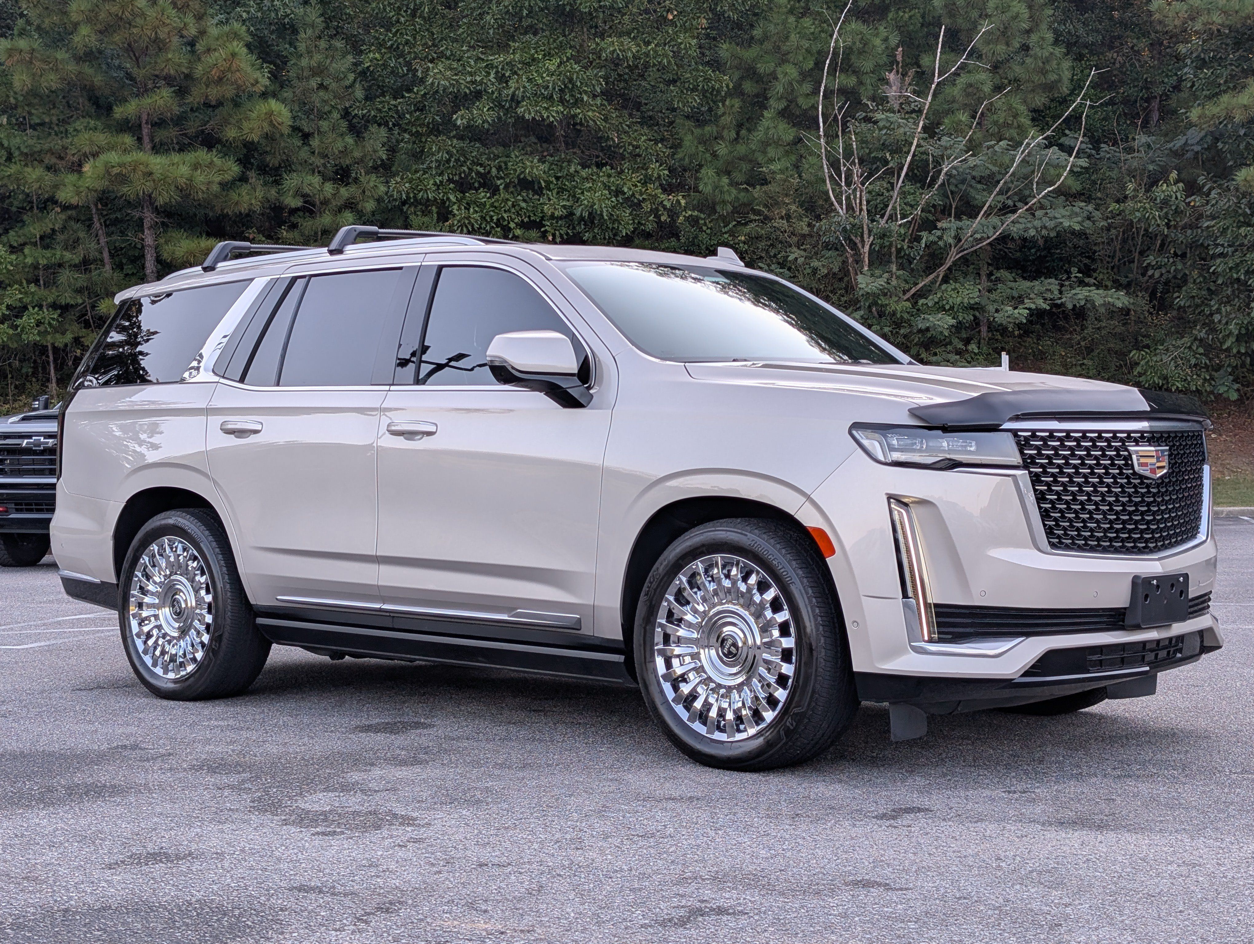 Used 2023 Cadillac Escalade Premium Luxury w/ Performance Package RWD image 11