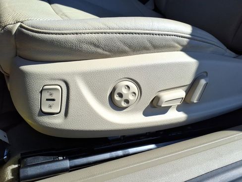 Used 2011 Audi A5 2.0T Premium Plus image 9