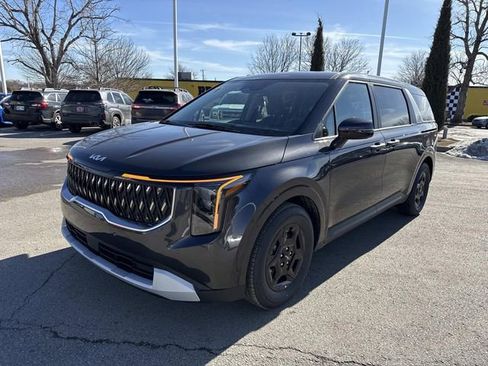 New 2026 Kia Carnival LX image 8