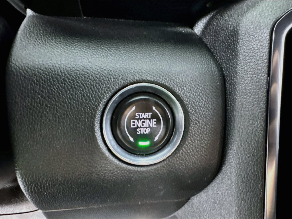 Used 2025 GMC Acadia AT4 w/ Luxury Package AWD/4WD image 20