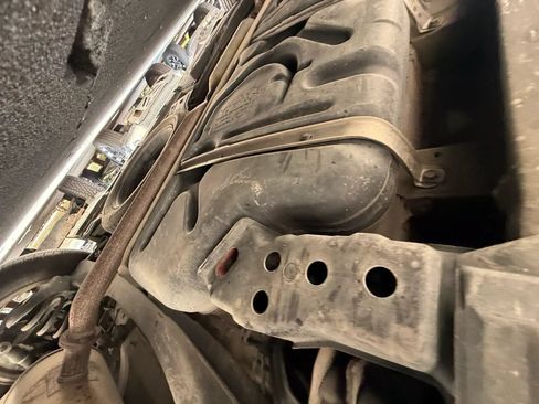Used 2011 Toyota Sienna XLE w/ Entertainment Pkg FWD image 27
