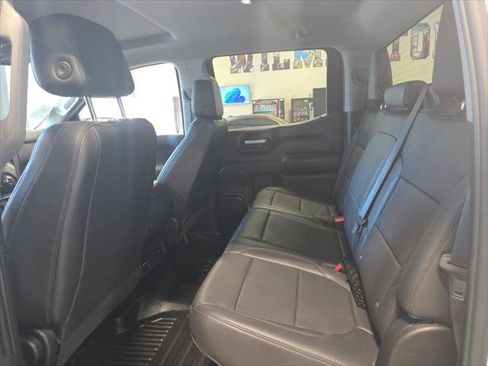 Used 2021 GMC Sierra 1500 4x4 Crew Cab w/ Sierra Value Package image 17
