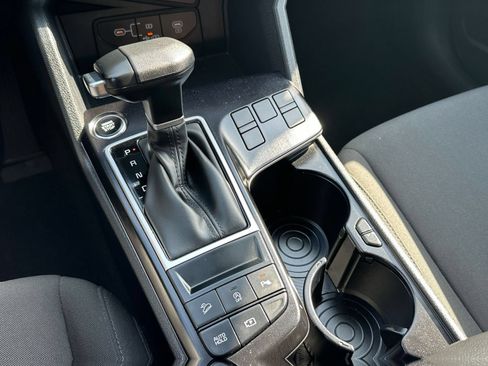 Used 2026 Kia Sportage LX FWD image 41
