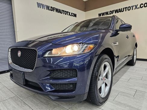 Used 2018 Jaguar F-PACE Premium AWD/4WD image 2