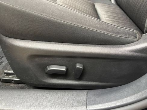 Used 2025 Nissan Altima 2.5 SV FWD image 22
