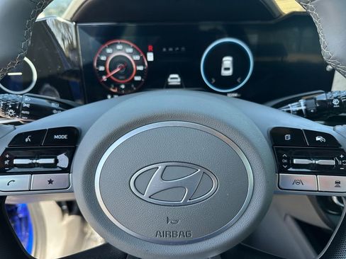 Used 2024 Hyundai Elantra SEL w/ Convenience Package image 20