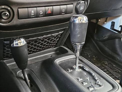 Used 2017 Jeep Wrangler Unlimited Sport image 16