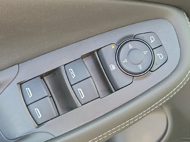 Used 2025 Buick Encore GX Preferred w/ Comfort Package FWD image 25