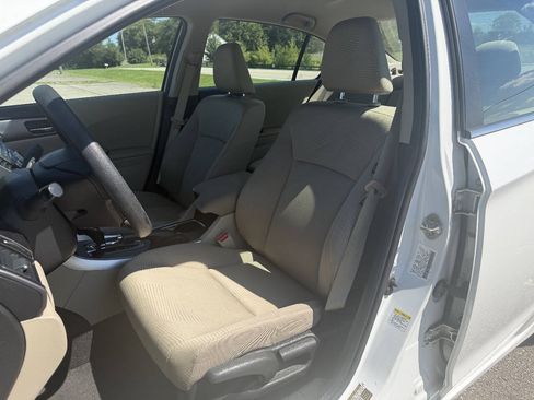Used 2014 Honda Accord LX image 8