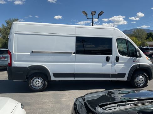 Used 2016 RAM ProMaster 2500 w/ Mopar Trailer Tow Group FWD image 4