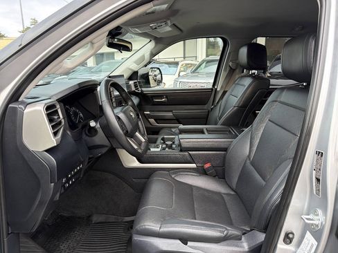 Used 2023 Toyota Tundra SR5 w/ SR5 Premium Package AWD/4WD image 33