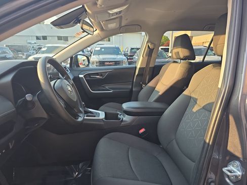 Used 2024 Toyota RAV4 XLE FWD image 14