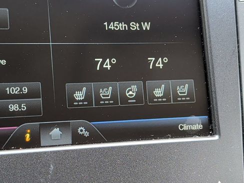 Used 2016 Lincoln MKZ w/ Equipment Group 300A Reserve FWD image 27