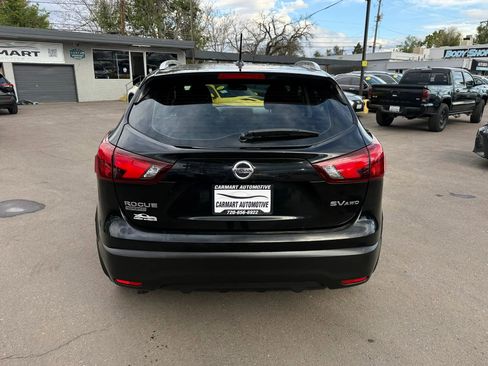 Used 2017 Nissan Rogue Sport SV w/ SV All-Weather Package AWD/4WD image 8
