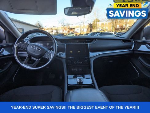 Used 2021 Jeep Grand Cherokee L Laredo w/ Luxury Tech Group I image 21