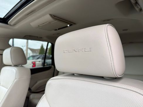 Used 2018 GMC Yukon Denali w/ Open Road Package AWD/4WD image 18