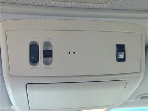 Used 2014 Nissan Titan SL w/ SL Moonroof Package AWD/4WD image 23