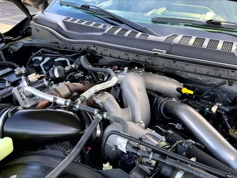 Used 2022 Ford F250 Lariat w/ Tremor Off-Road Package image 28