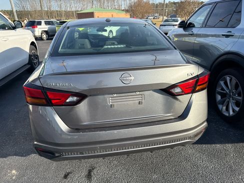 Used 2023 Nissan Altima 2.5 SV image 25