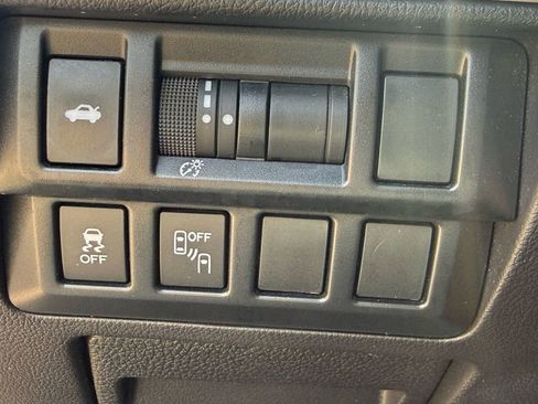 Used 2016 Subaru Legacy 2.5i Limited w/ Popular Package #4 AWD/4WD image 12