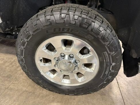 Used 2019 Chevrolet Silverado 2500 LTZ w/ Duramax Plus Package AWD/4WD image 4