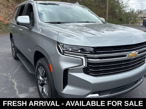 Used 2024 Chevrolet Tahoe LT w/ Luxury Package image 19