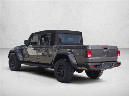 Used 2024 Jeep Gladiator Sport image 8