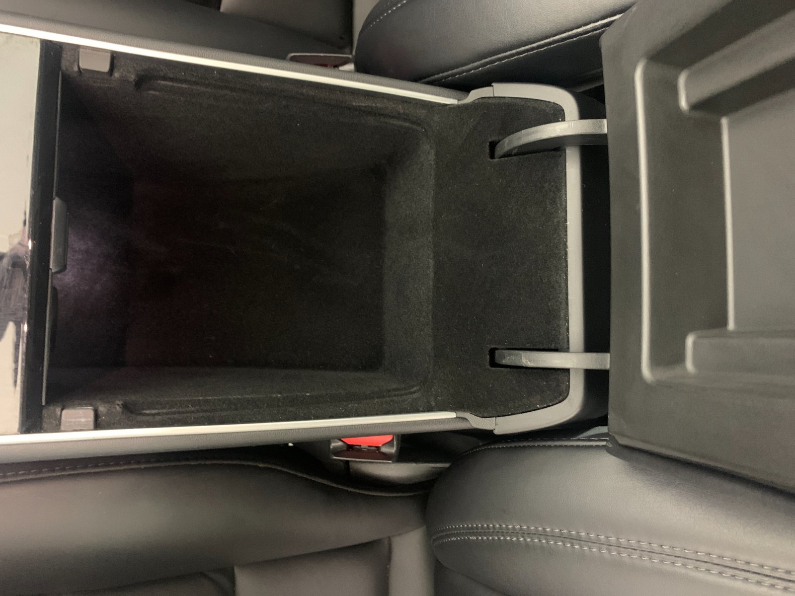 Used 2020 Tesla Model 3 Standard Range RWD image 25