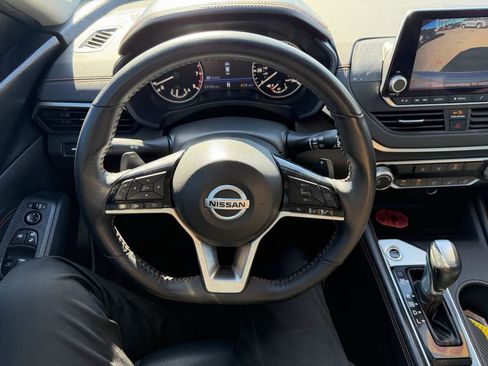Used 2021 Nissan Altima 2.5 SR FWD image 8