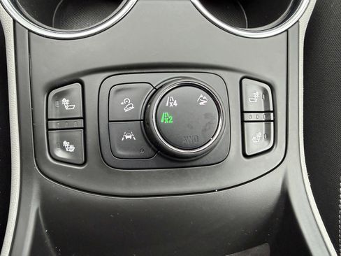 Used 2022 GMC Terrain SLT w/ Infotainment Package II image 7