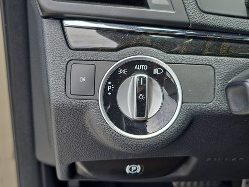 Used 2012 Mercedes-Benz E 350 Cabriolet image 28