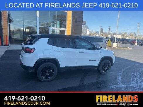 Used 2023 Jeep Compass Trailhawk w/ Trailhawk Elite Group image 21