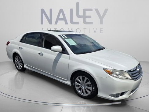 Used 2011 Toyota Avalon Limited FWD image 7