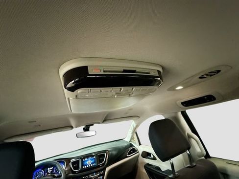 Used 2018 Chrysler Pacifica Touring Plus w/ Tire & Wheel Group image 35