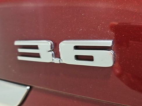 Used 2017 Cadillac XT5 Platinum w/ Driver Assist Package AWD/4WD image 39