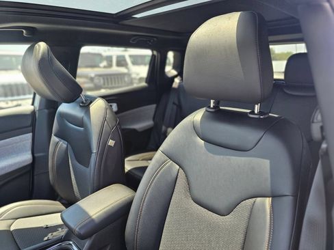 New 2026 Jeep Compass Latitude AWD/4WD image 23