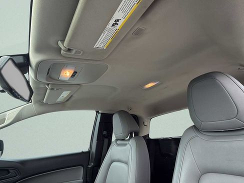 Used 2017 Chevrolet Colorado W/T image 34