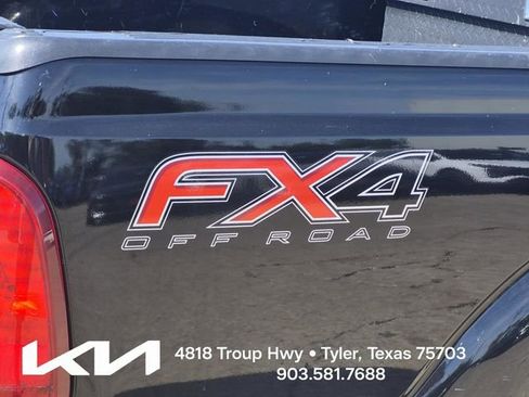Used 2016 Ford F250 XLT w/ XLT Value Package AWD/4WD image 8