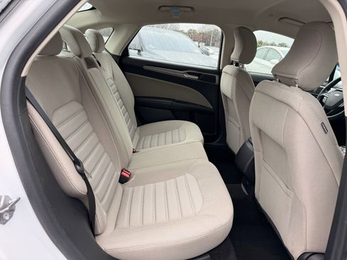 Used 2018 Ford Fusion S image 17