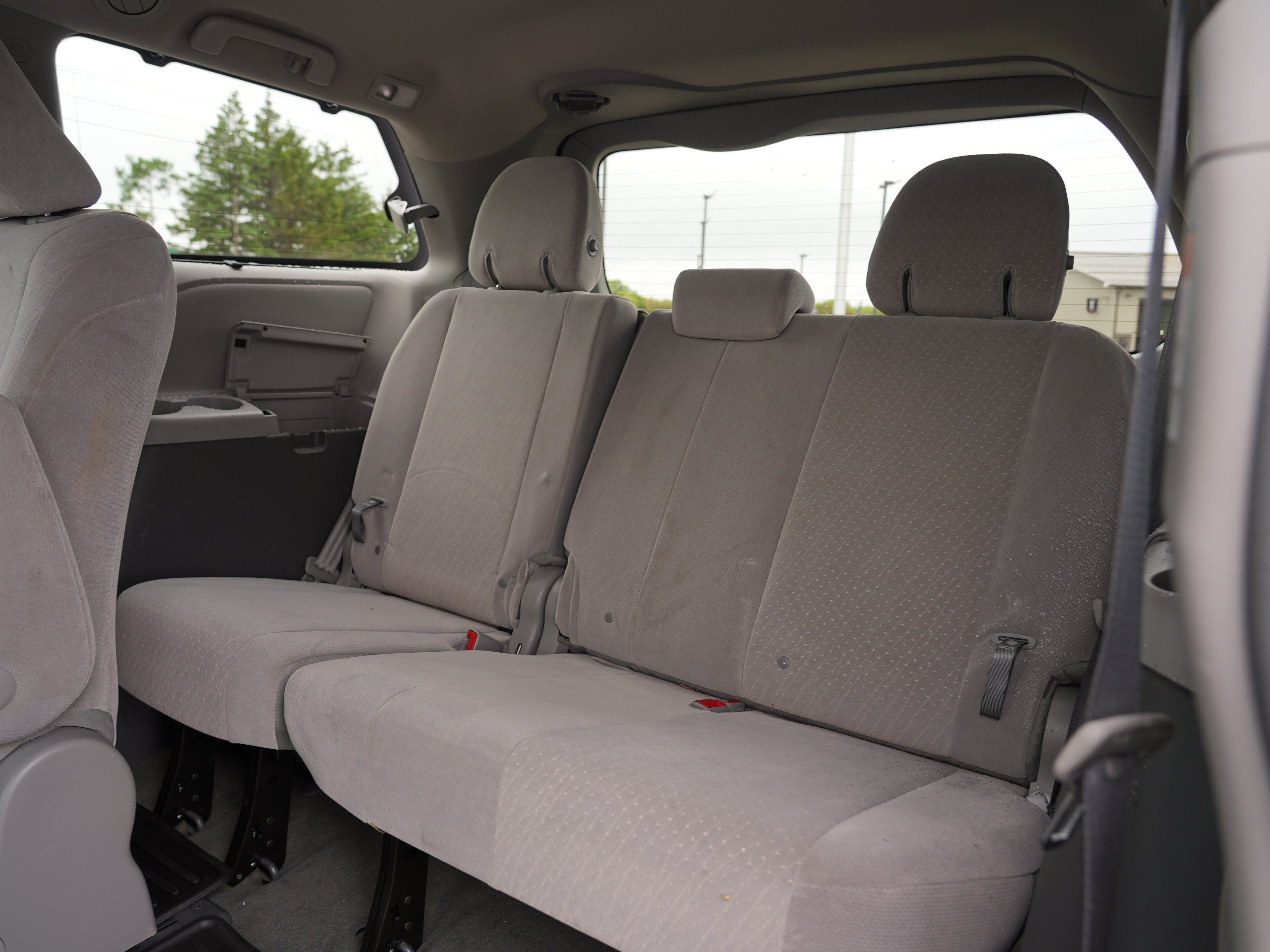 Used 2017 Toyota Sienna LE AWD/4WD image 24
