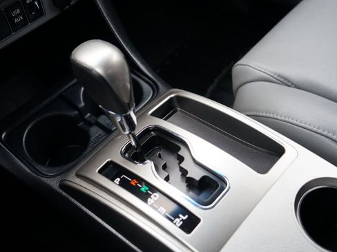 Used 2014 Toyota Tacoma 4x4 Double Cab w/ Limited Package image 18