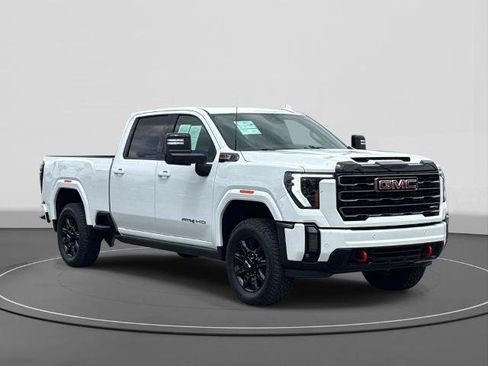 Used 2024 GMC Sierra 2500 AT4 w/ AT4 Premium Plus Package AWD/4WD image 4