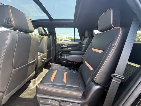 Used 2023 GMC Yukon AT4 w/ AT4 Premium Plus Package AWD/4WD image 19