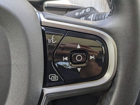 New 2025 Volvo XC60 B5 Ultra w/ Climate Package AWD/4WD image 28